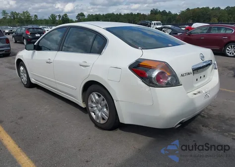 2010 Nissan Altima 2.5 S z USA, uszkodzony, nr VIN 1N4AL2APXAN409393